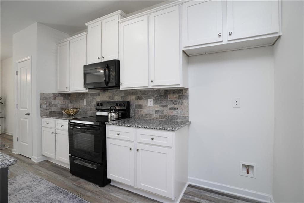 3 bedroom, 3 bathroom, 1,634 sq ft townhouse under contract at 1565 Iris Walk, Jonesboro, GA 30238 — photo 9