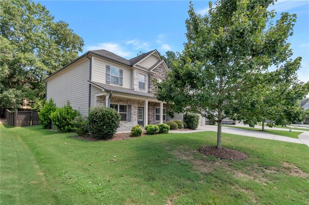 5 bedroom, 4 bathroom, 3,575 sq ft single family residence under contract at 2080 Marlborough Drive, Bethlehem, GA 30620 — photo 3