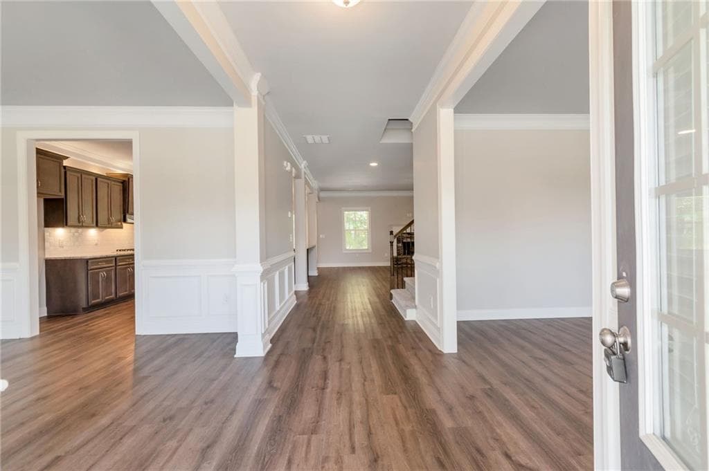 5 bedroom, 4 bathroom, 3,575 sq ft single family residence under contract at 2080 Marlborough Drive, Bethlehem, GA 30620 — photo 5