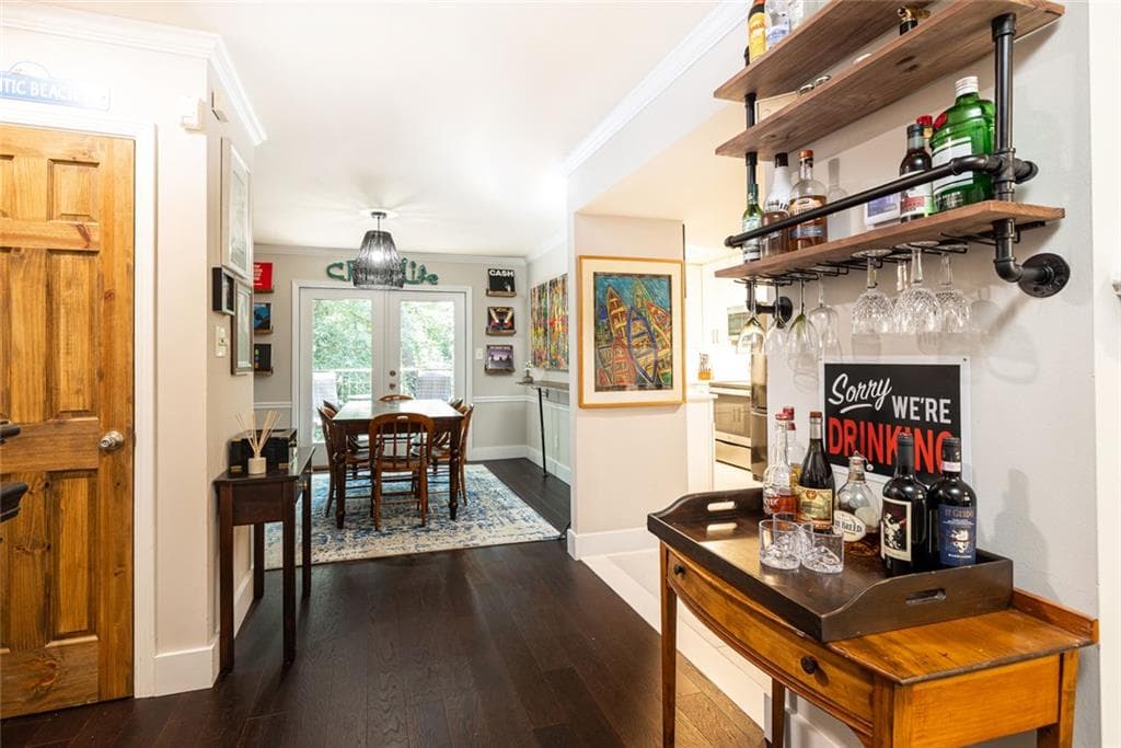 3 bedroom, 3 bathroom, 1,899 sq ft townhouse for sale at 135 Woodmere Square, Atlanta, GA 30327 — photo 8