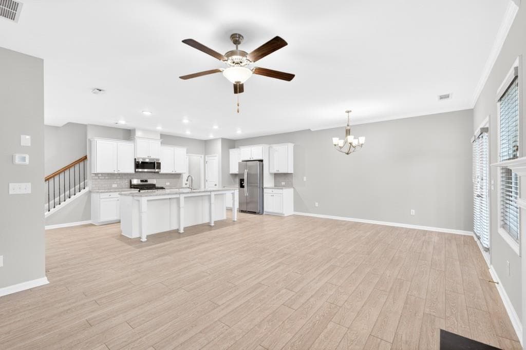 3 bedroom, 3 bathroom, 1,988 sq ft townhouse for sale at 1192 Lanier Willow Path, Buford, GA 30518 — photo 3