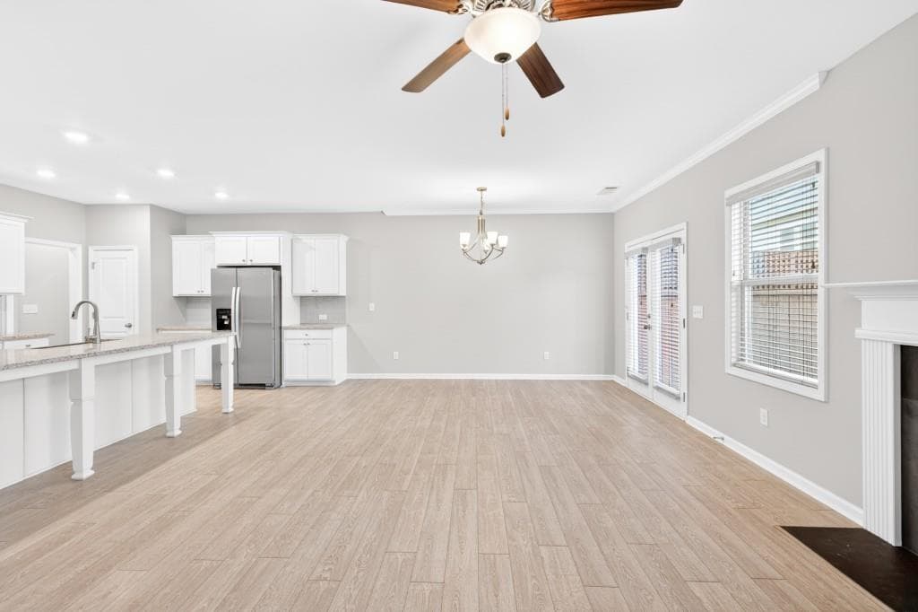 3 bedroom, 3 bathroom, 1,988 sq ft townhouse for sale at 1192 Lanier Willow Path, Buford, GA 30518 — photo 9