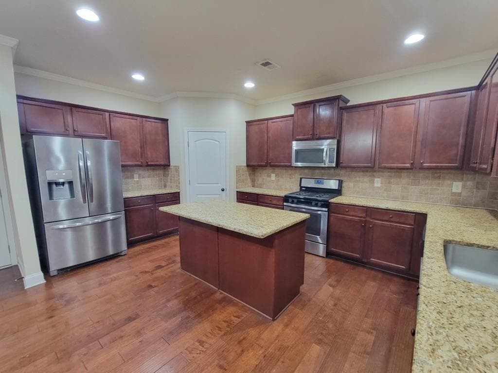 5 bedroom, 4 bathroom, 2,840 sq ft single family residence under contract at 1471 Primrose Park Road, Sugar Hill, GA 30518 — photo 9