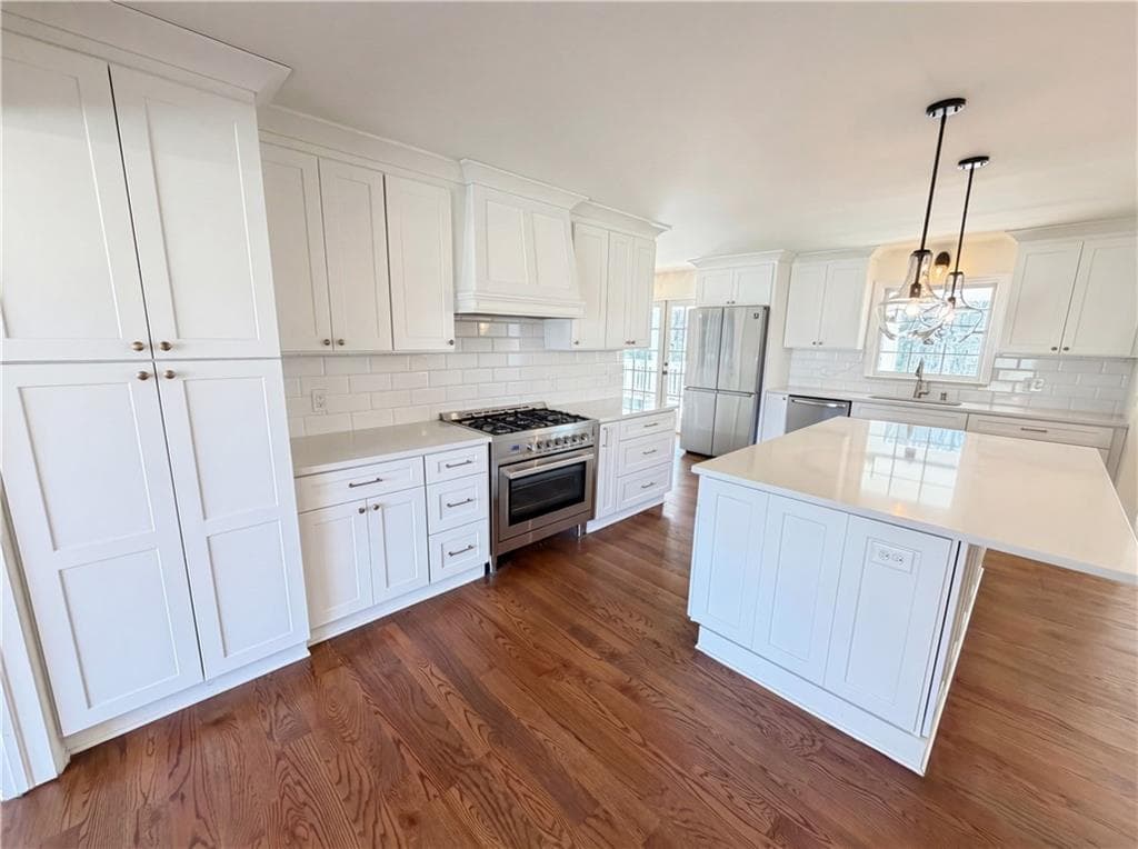 3 bedroom, 3 bathroom, 3,000 sq ft single family residence for sale at 174 Lovelace Lane, Ball Ground, GA 30107 — photo 4