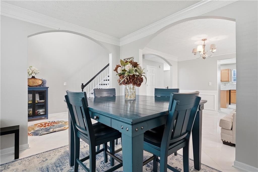 4 bedroom, 3 bathroom, 2,484 sq ft single family residence under contract at 5655 Laurel Ridge Drive, Atlanta, GA 30344 — photo 10