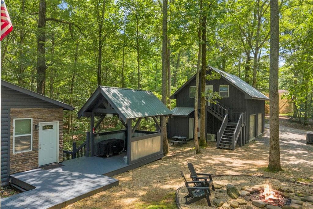 3 bedroom, 3 bathroom, 1,624 sq ft single family residence for sale at 62 Couples Lane, Sautee Nacoochee, GA 30571 — photo 3