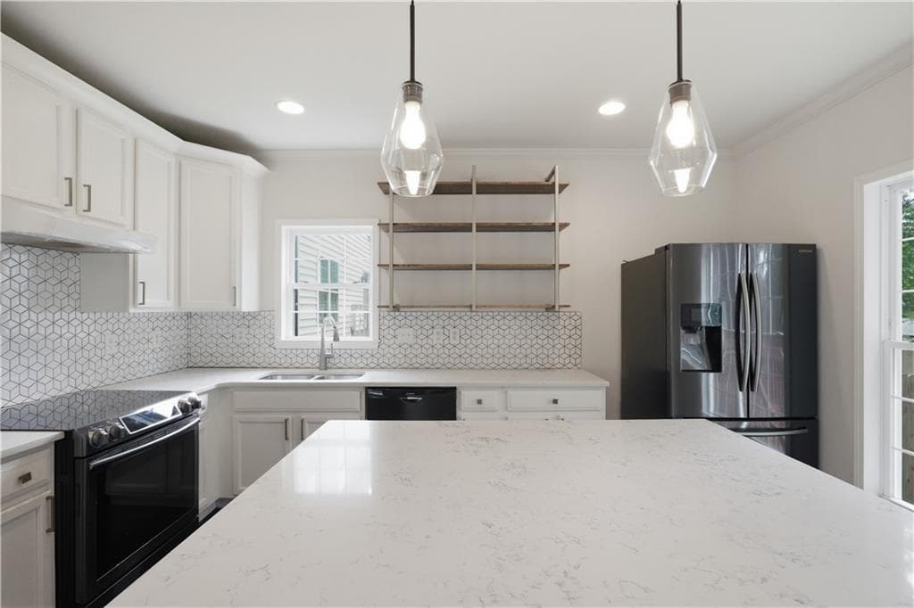 4 bedroom, 3 bathroom, 1,680 sq ft single family residence for sale at 1575 Liberty Avenue, Atlanta, GA 30317 — photo 2