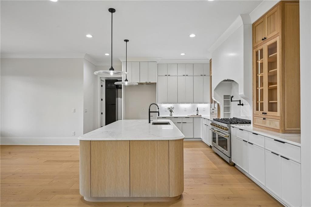 5 bedroom, 6 bathroom, 8,569 sq ft single family residence for sale at 3263 N Bogan Road, Buford, GA 30519 — photo 8