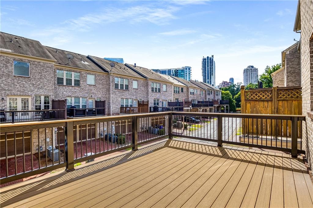 3 bedroom, 4 bathroom, 1,924 sq ft townhouse for rent at 1035 E Paces Lane, Atlanta, GA 30326 for $3,800 a month — photo 7