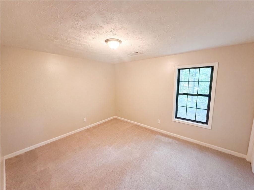 3 bedroom, 3 bathroom, 2,290 sq ft single family residence for sale at 4628 Sapling Court, Douglasville, GA 30135 — photo 10