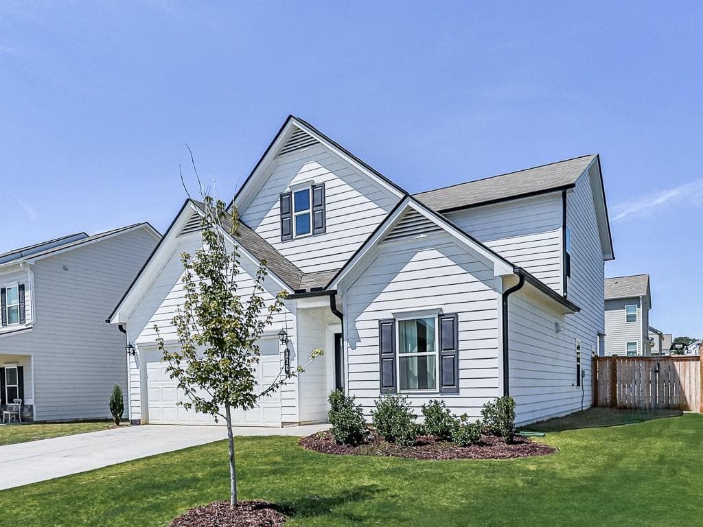 4 bedroom, 3 bathroom, 2,542 sq ft single family residence for sale at 210 Addison Drive, Cartersville, GA 30120 — photo 2