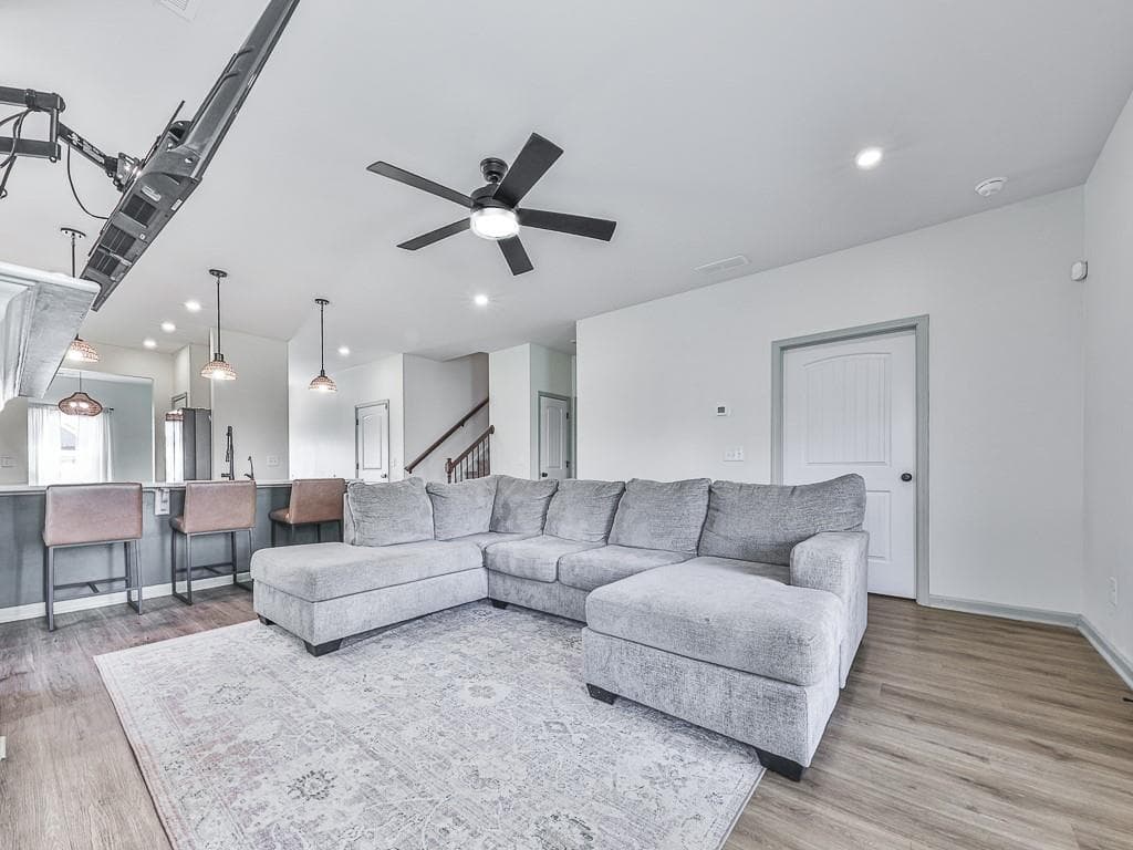 4 bedroom, 3 bathroom, 2,542 sq ft single family residence for sale at 210 Addison Drive, Cartersville, GA 30120 — photo 5
