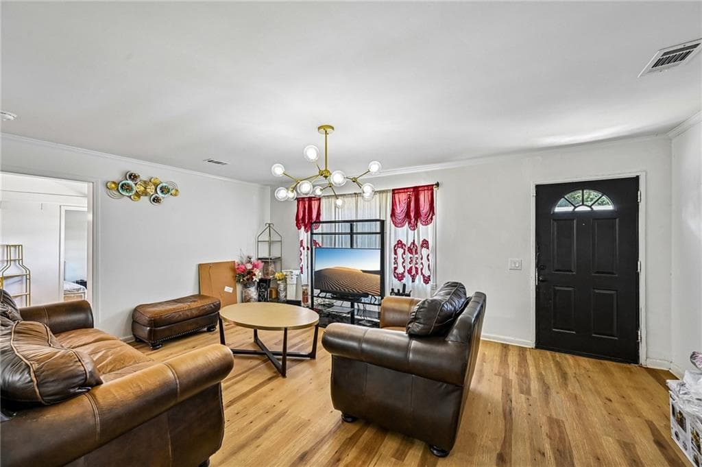3 bedroom, 2 bathroom, 1,500 sq ft single family residence for sale at 3743 Hitchcock Road, Macon, GA 31217 — photo 2
