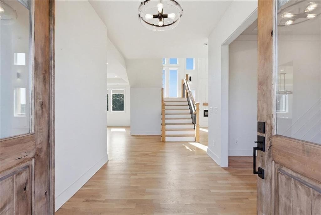 4 bedroom, 4 bathroom, 2,878 sq ft single family residence for sale at 5746 Avalon Commons Way, Clermont, GA 30527 — photo 7