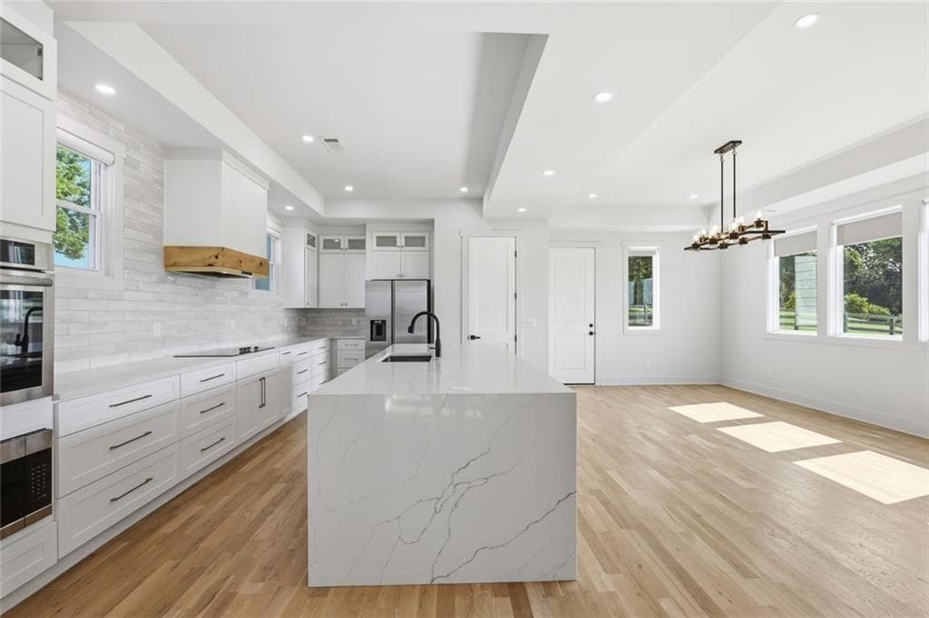 4 bedroom, 4 bathroom, 2,878 sq ft single family residence for sale at 5746 Avalon Commons Way, Clermont, GA 30527 — photo 10