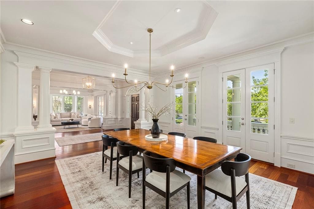 6 bedroom, 8 bathroom, 8,537 sq ft single family residence for sale at 2000 Lancaster Square, Roswell, GA 30076 — photo 7
