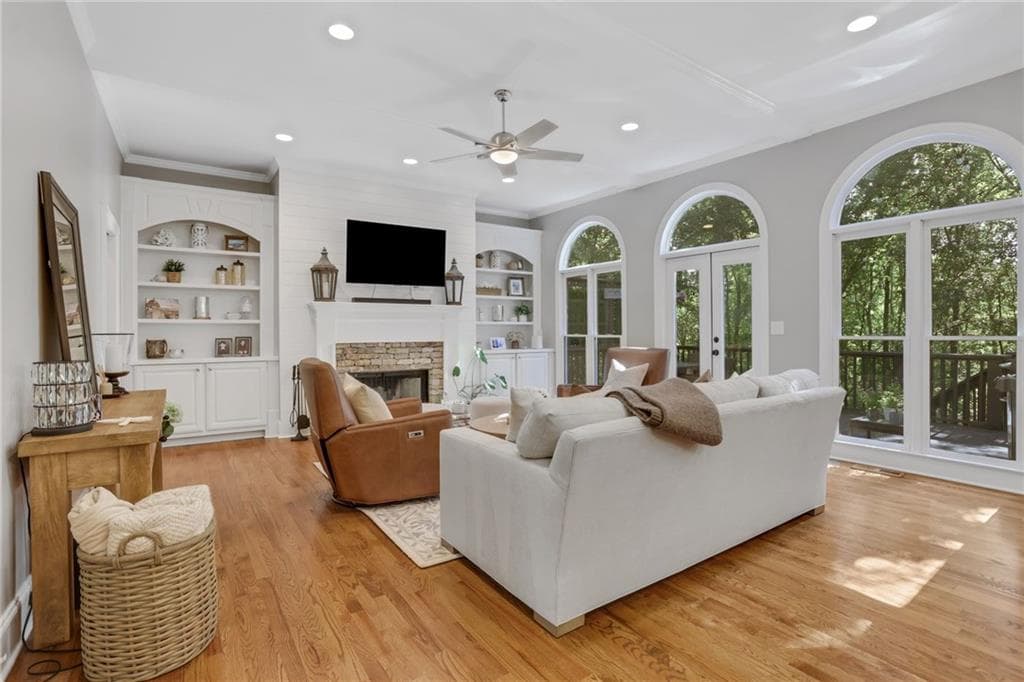 5 bedroom, 5 bathroom, 5,382 sq ft single family residence for sale at 4215 Little Falls Drive, Cumming, GA 30041 — photo 9