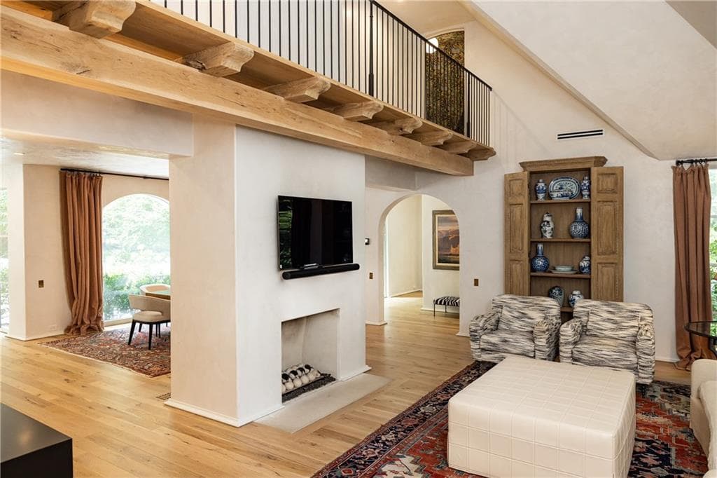 4 bedroom, 7 bathroom, 5,497 sq ft single family residence for sale at 300 Blackland Road, Atlanta, GA 30342 — photo 8
