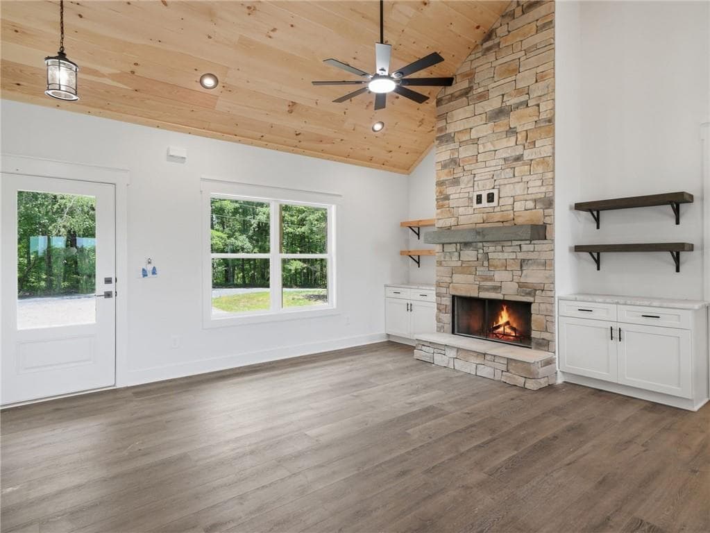 3 bedroom, 2 bathroom, 1,311 sq ft single family residence under contract at 1521 Azure Lane, Ranger, GA 30734 — photo 5