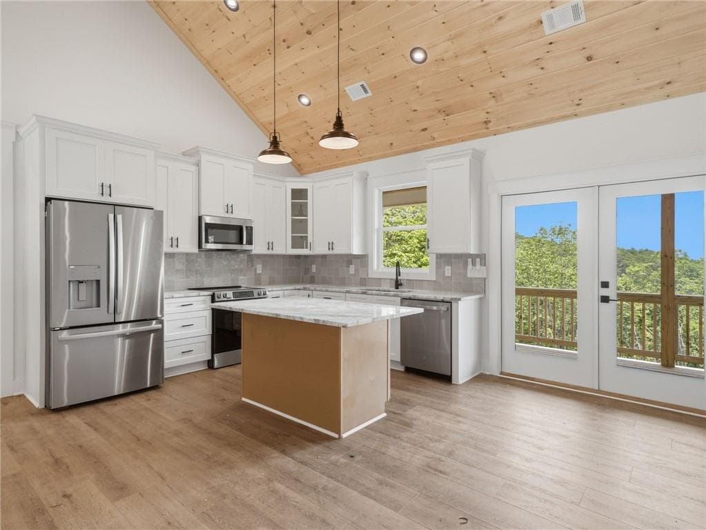 3 bedroom, 2 bathroom, 1,311 sq ft single family residence under contract at 1521 Azure Lane, Ranger, GA 30734 — photo 6