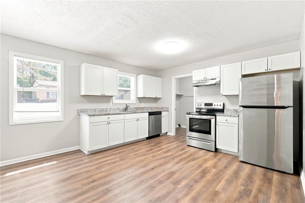 3 bedroom, 2 bathroom, 1,204 sq ft single family residence for rent at 715 W Creek Circle, Monroe, GA 30655 for $1,385 a month — photo 4