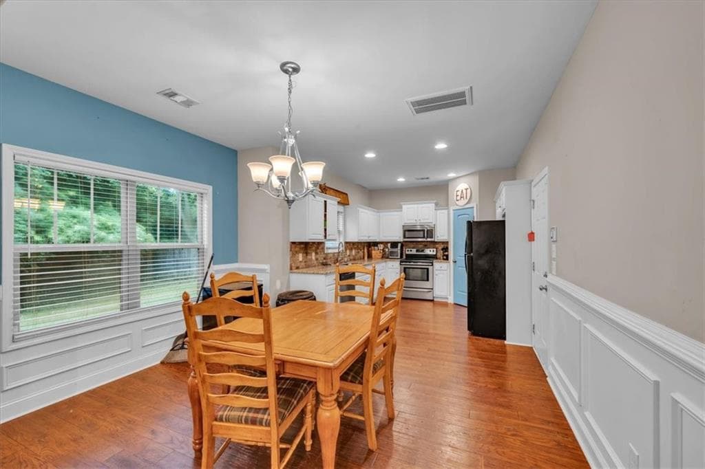 3 bedroom, 3 bathroom, 1,833 sq ft single family residence for sale at 3858 Fortson Lane, Columbus, GA 31909 — photo 7