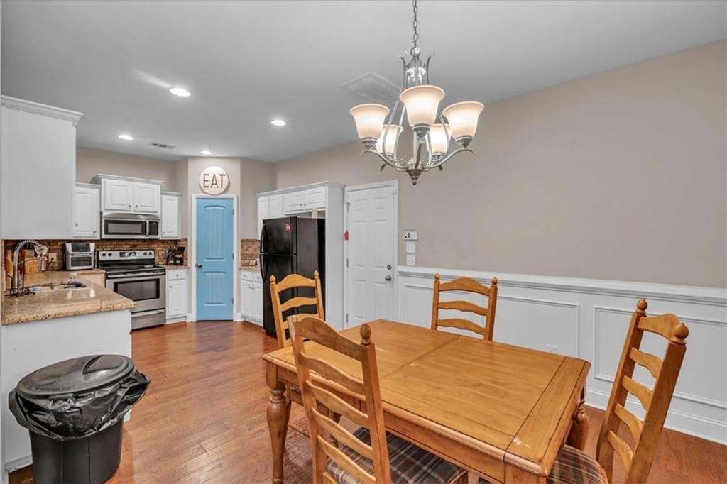 3 bedroom, 3 bathroom, 1,833 sq ft single family residence for sale at 3858 Fortson Lane, Columbus, GA 31909 — photo 8