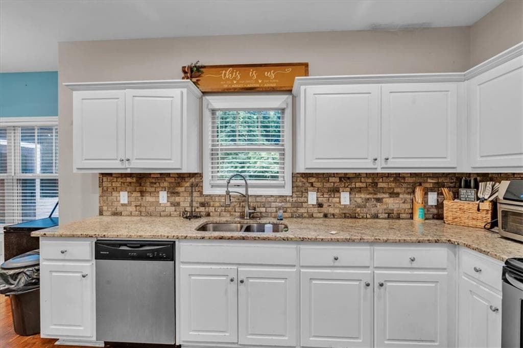 3 bedroom, 3 bathroom, 1,833 sq ft single family residence for sale at 3858 Fortson Lane, Columbus, GA 31909 — photo 10