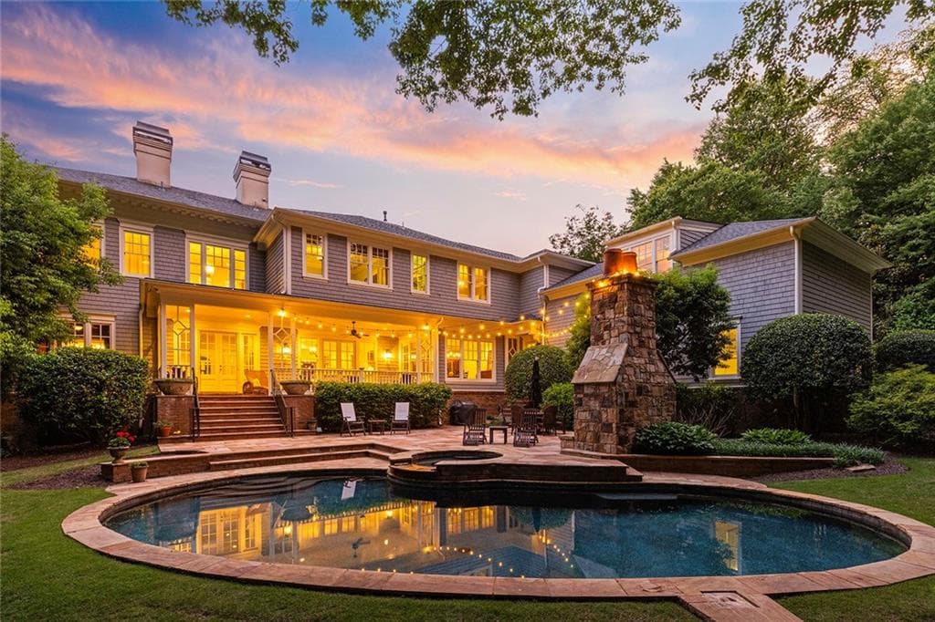6 bedroom, 8 bathroom, 8,537 sq ft single family residence for sale at 2000 Lancaster Square, Roswell, GA 30076 — photo 2