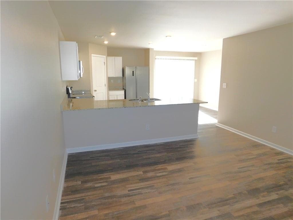 4 bedroom, 3 bathroom, 1,774 sq ft single family residence for rent at 343 Indian Lake Trail, Villa Rica, GA 30180 for $1,895 a month — photo 5