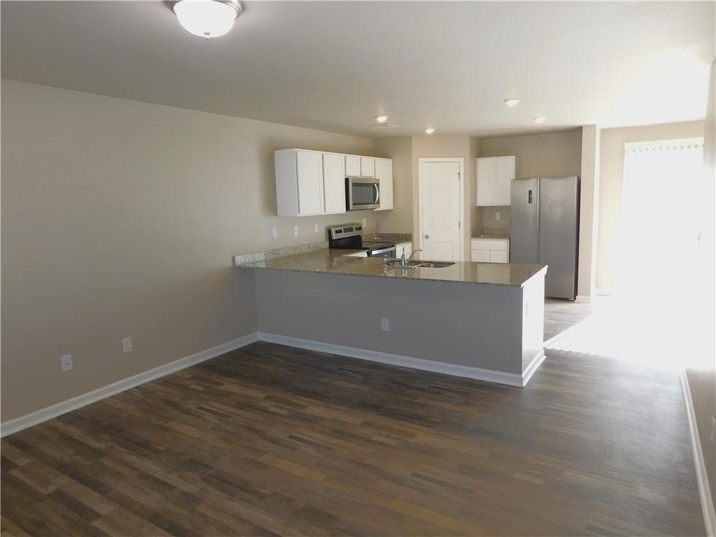 4 bedroom, 3 bathroom, 1,774 sq ft single family residence for rent at 343 Indian Lake Trail, Villa Rica, GA 30180 for $1,895 a month — photo 6