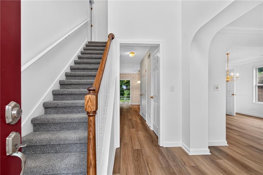 3 bedroom, 3 bathroom, 2,516 sq ft single family residence under contract at 5785 Grove Place Crossing, Lilburn, GA 30047 — photo 6