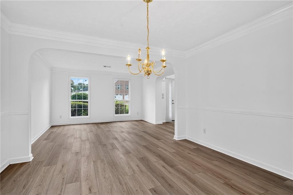 3 bedroom, 3 bathroom, 2,516 sq ft single family residence under contract at 5785 Grove Place Crossing, Lilburn, GA 30047 — photo 8