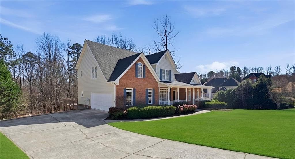 6 bedroom, 6 bathroom, 4,495 sq ft single family residence for sale at 3805 Jones Creek Drive, Buford, GA 30519 — photo 3