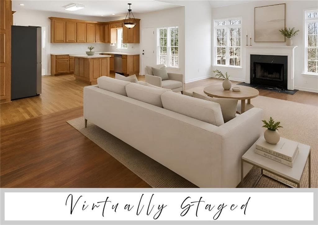 6 bedroom, 6 bathroom, 4,495 sq ft single family residence for sale at 3805 Jones Creek Drive, Buford, GA 30519 — photo 4
