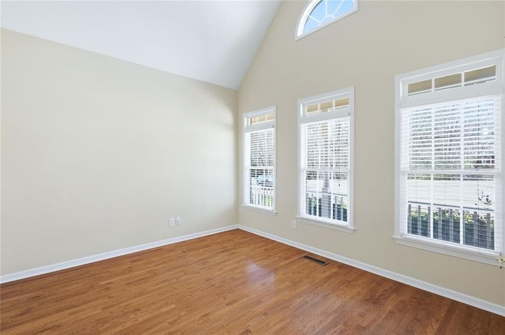 6 bedroom, 6 bathroom, 4,495 sq ft single family residence for sale at 3805 Jones Creek Drive, Buford, GA 30519 — photo 10