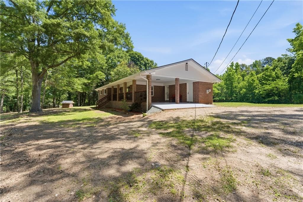 3 bedroom, 2 bathroom, 1,305 sq ft single family residence for sale at 3282 Old Snapping Shoals Road, Mcdonough, GA 30252 — photo 2