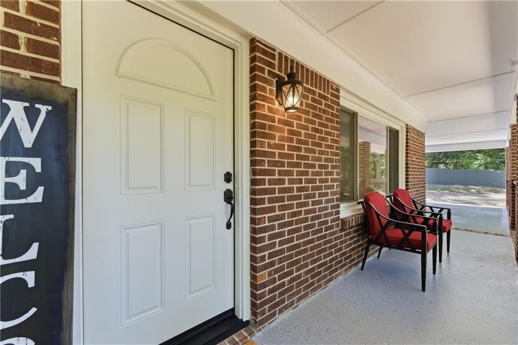 3 bedroom, 2 bathroom, 1,305 sq ft single family residence for sale at 3282 Old Snapping Shoals Road, Mcdonough, GA 30252 — photo 3