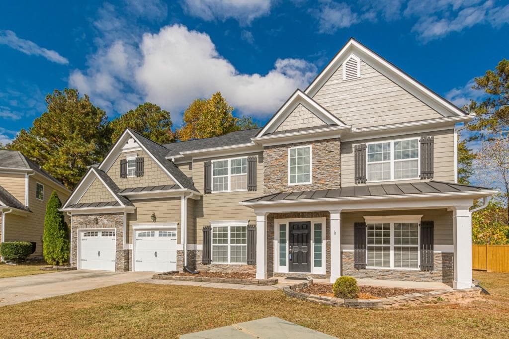 7 bedroom, 4 bathroom, 3,800 sq ft single family residence for sale at 2004 CREEK POINTE Way, Villa Rica, GA 30180 — photo 4