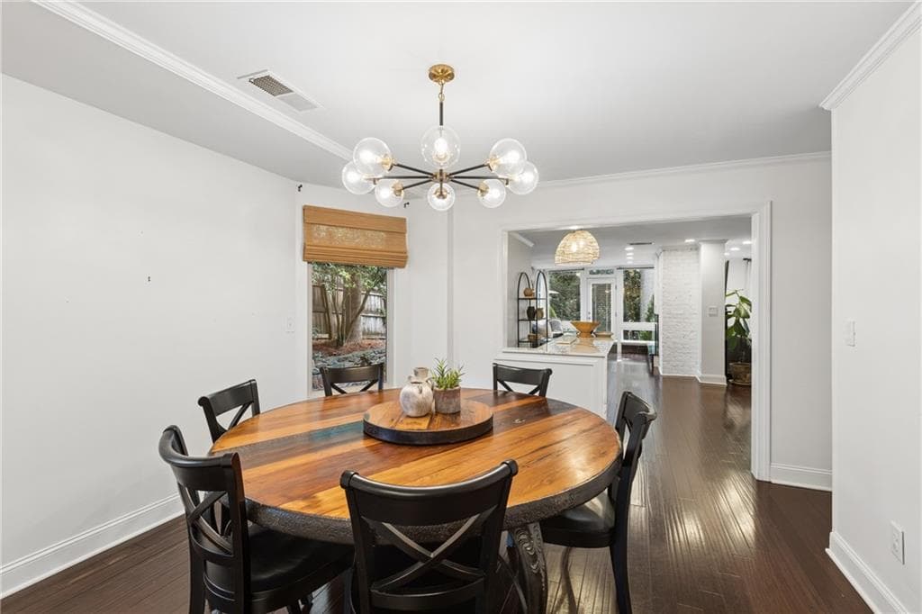 3 bedroom, 3 bathroom, 3,004 sq ft single family residence for sale at 4091 Peachtree Dunwoody Road, Atlanta, GA 30342 — photo 8