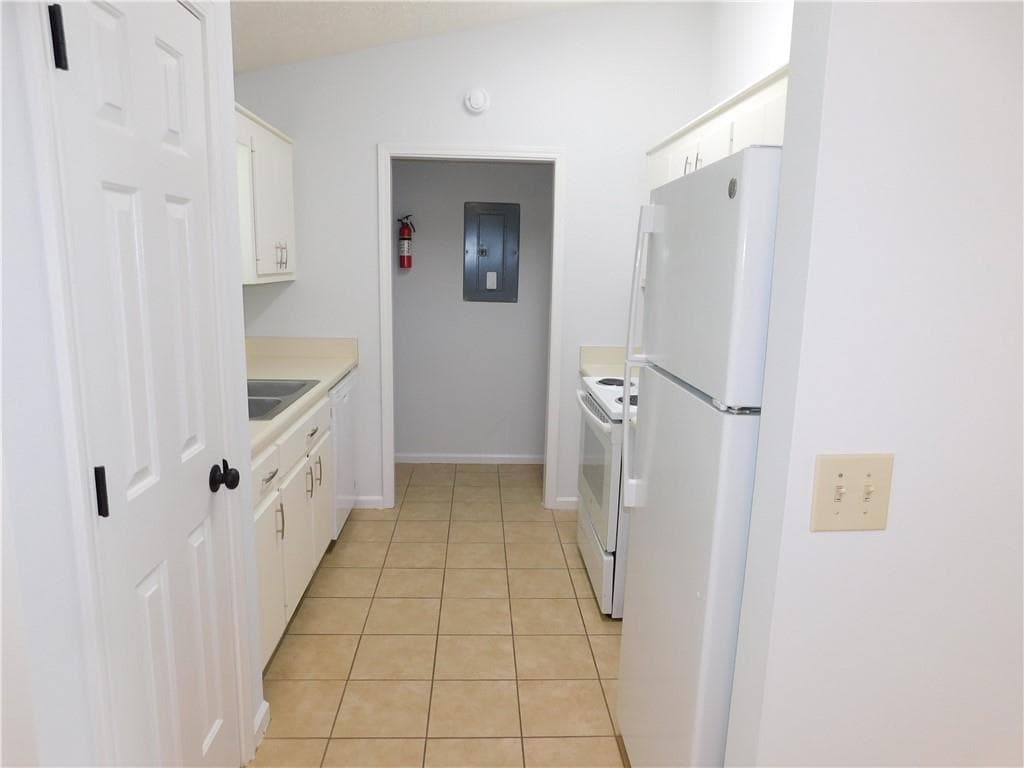 2 bedroom, 1 bathroom, 884 sq ft duplex for rent at 137 Riverside Circle 19, Dahlonega, GA 30533 for $1,395 a month — photo 4