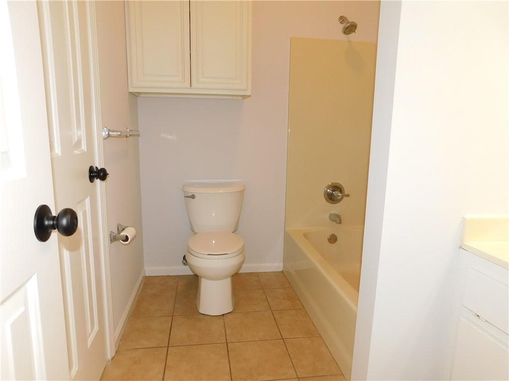 2 bedroom, 1 bathroom, 884 sq ft duplex for rent at 137 Riverside Circle 19, Dahlonega, GA 30533 for $1,395 a month — photo 7