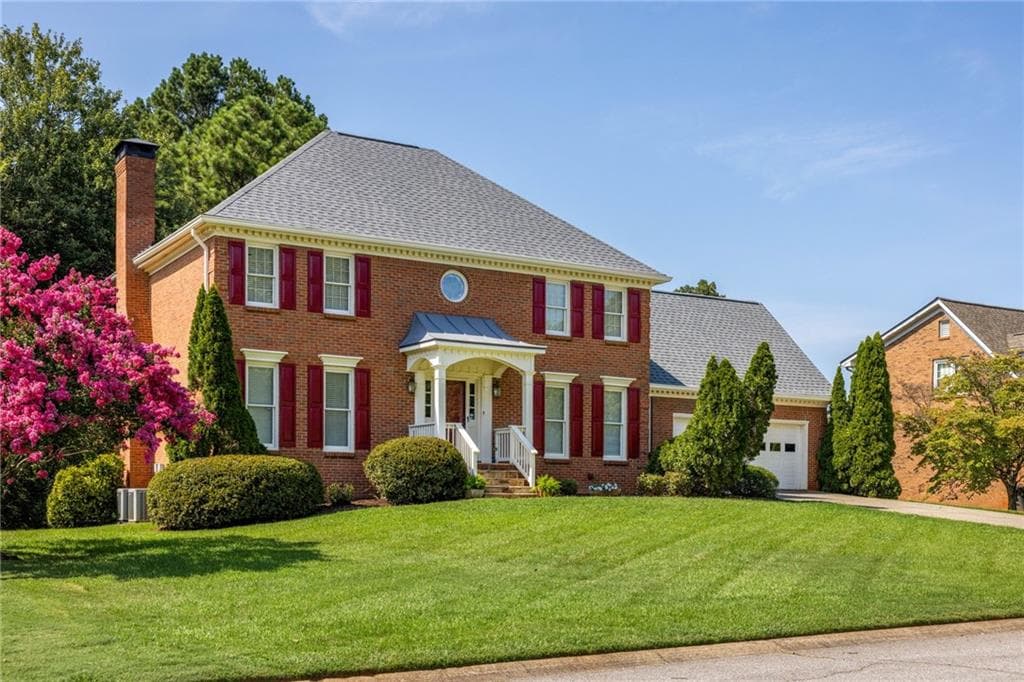 4 bedroom, 3 bathroom, 2,631 sq ft single family residence under contract at 2311 Soaring Lane, Lawrenceville, GA 30044 — photo 3