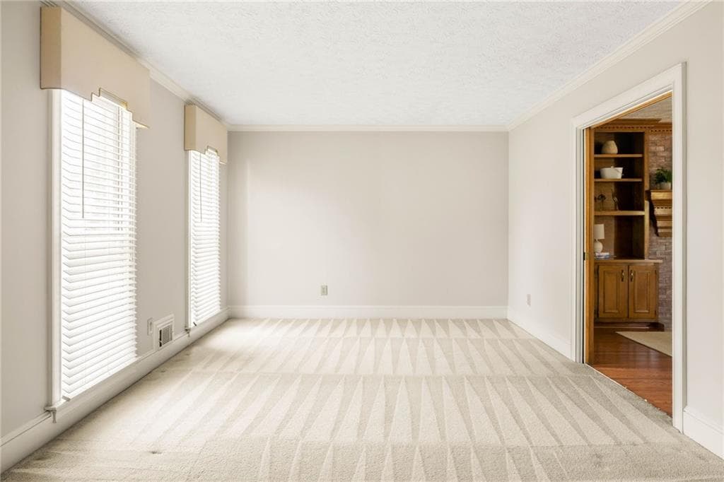 4 bedroom, 3 bathroom, 2,631 sq ft single family residence under contract at 2311 Soaring Lane, Lawrenceville, GA 30044 — photo 5