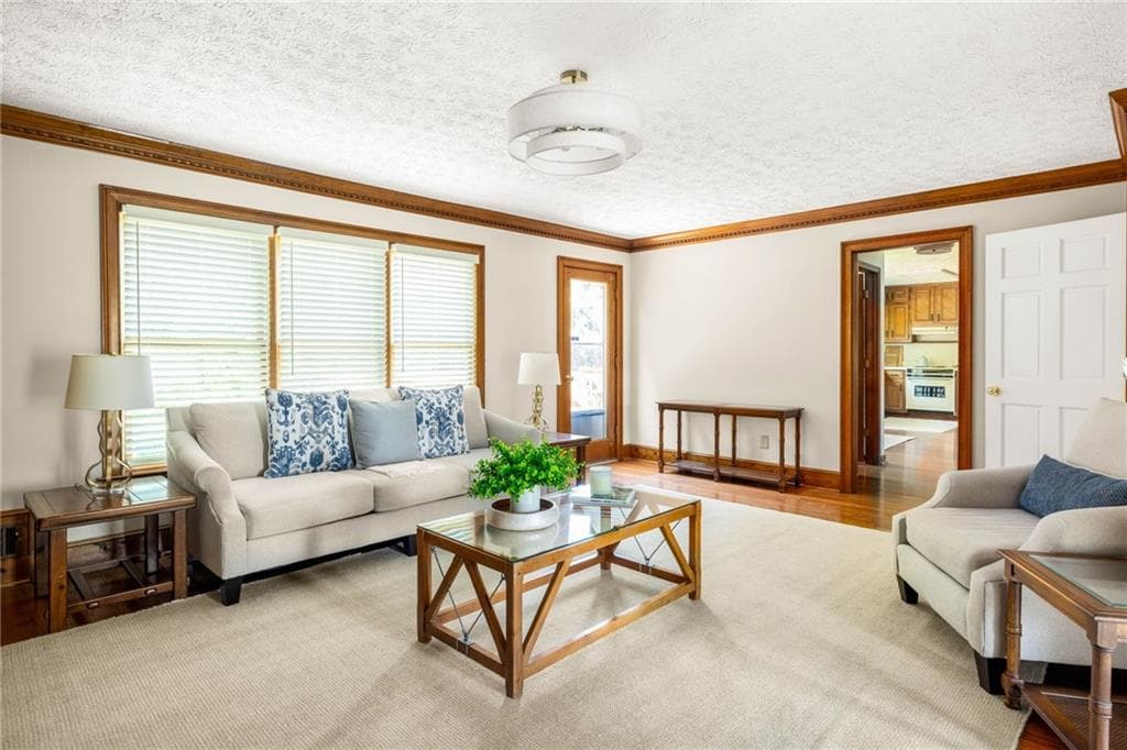 4 bedroom, 3 bathroom, 2,631 sq ft single family residence under contract at 2311 Soaring Lane, Lawrenceville, GA 30044 — photo 9