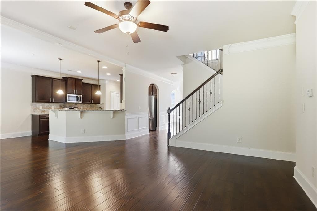 5 bedroom, 3 bathroom, 2,833 sq ft single family residence for sale at 157 Ashbury Circle, Dallas, GA 30157 — photo 6
