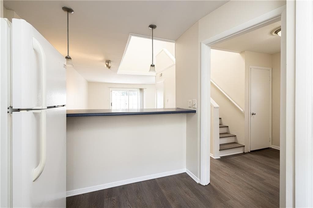 2 bedroom, 2 bathroom, 1,190 sq ft condominium for sale at 346 Carpenter Drive 88, Sandy Springs, GA 30328 — photo 7