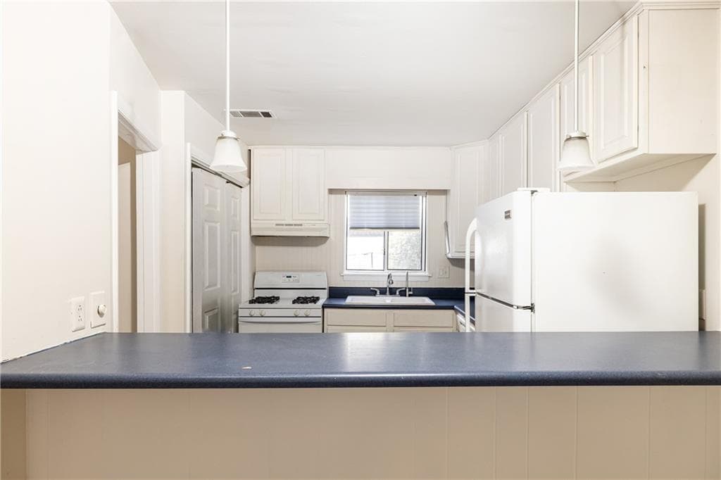 2 bedroom, 2 bathroom, 1,190 sq ft condominium for sale at 346 Carpenter Drive 88, Sandy Springs, GA 30328 — photo 8