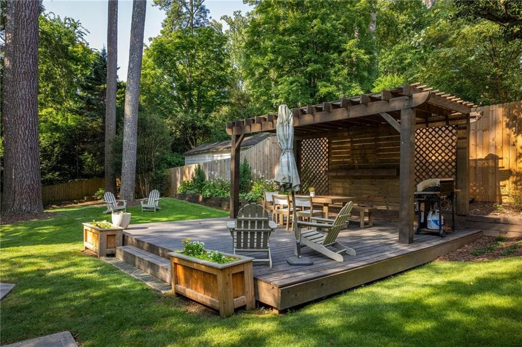 3 bedroom, 3 bathroom, 2,500 sq ft single family residence under contract at 1393 Harvard Road, Atlanta, GA 30306 — photo 5