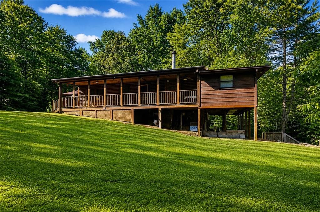 5 bedroom, 2 bathroom, 2,032 sq ft single family residence for sale at 711 ARP Road, Mineral Bluff, GA 30559 — photo 2